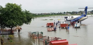 बाढी पसेर विराटनगर विमानस्थल जलमग्न भएपछि उडानहरू रोकिए