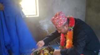 प्रगतिशील बिचारका विष्णु देवकोटा  : कामीको छोरीसङ खुट्टा ढोगेर भाइटिका लगाए भन्छन् परिवर्तनको संम्बाहक बनौ