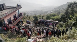 कास्कीमा बस दुर्घटना, चालकको मृत्यु