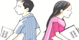 छिमेकीको लुगा चोरेको आरोपमा श्रीमानले दिए डिभोर्स