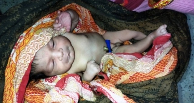 वेवारिसे अवस्थामा नवजात शिशु फेला
