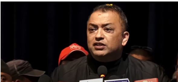 अब गुटको होइन कांग्रेसको सभापति बन्नुहोस् : गगन थापा