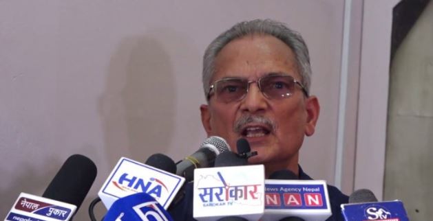 कम्युनिष्ट दलहरु भ्रष्टिकरणमा फसिसके : भट्टराई