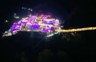 भारतको जम्मू–कश्मीरस्थित वैष्णो देवी मन्दिरमा भाडदौड, १२ को मृत्यु