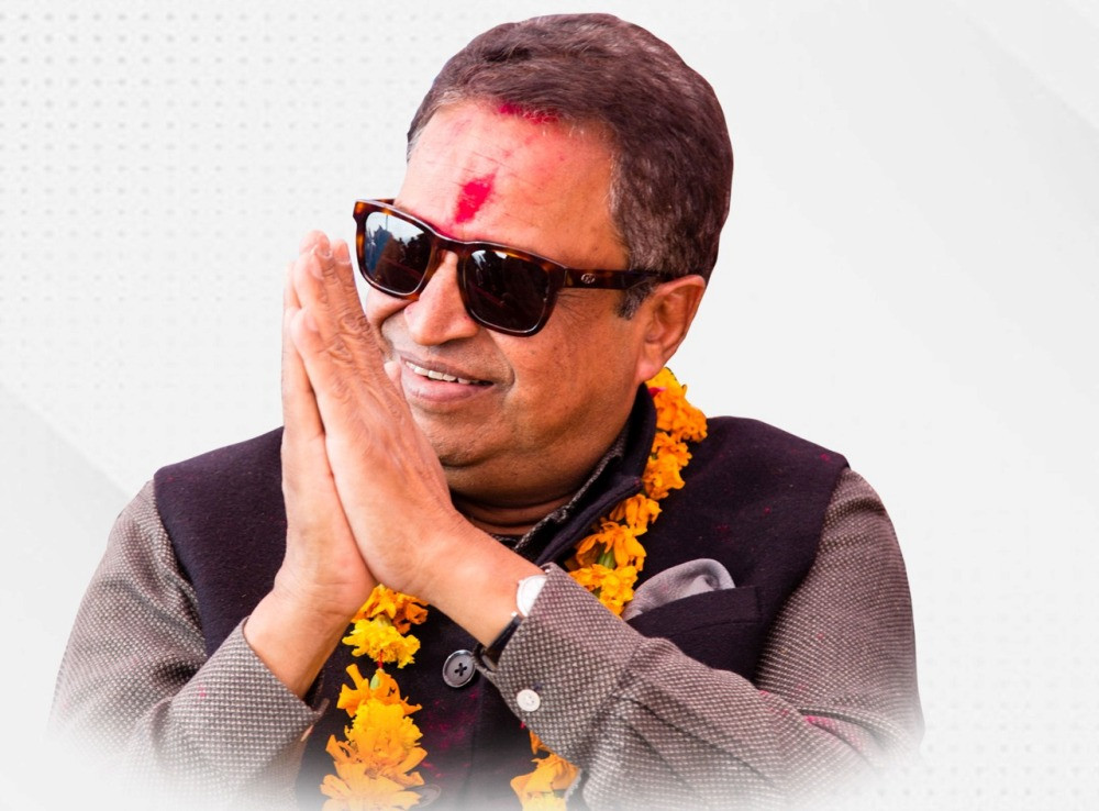 विनोद चौधरीलाई पदमुक्त गर्न मागः आयोगमा उजुरी