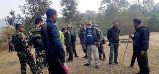 फेला परेन बाघ,प्राविधिक टोली दुईदिन जंगलमै