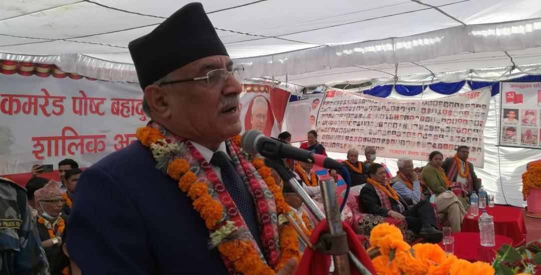 भूपु सैनिकहरु माओवादीमा प्रवेश, षड्यन्त्रकारीलाई बलियो झापड   : प्रचण्ड