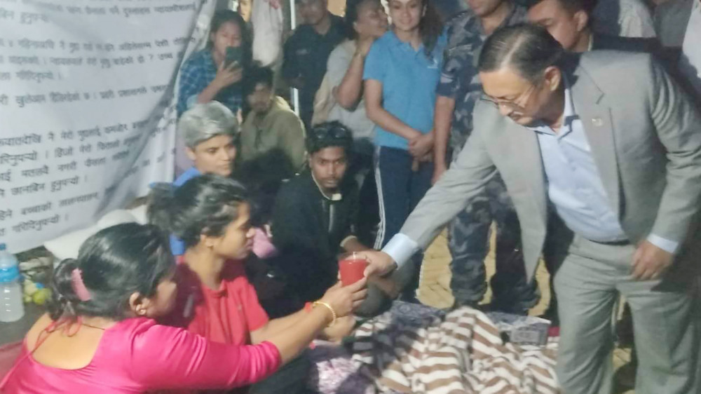 ५ बुँदे सहमतिपछि निहारिकाले तोडिन् अनशन