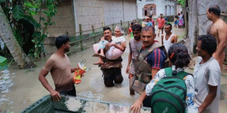 आसाममा बाढी, कम्तीमा ३४ को ज्यान गयो