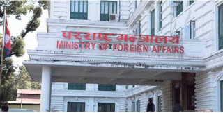 हजार विद्यार्थीलाई चीन फर्काइँदै