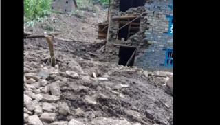 ठेकेदार सम्पर्कविहीन हुँदा भवन अधुरै