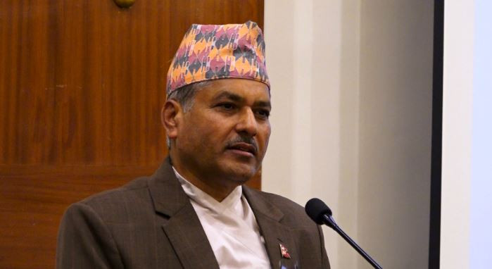अर्थतन्त्र सुधारको बाटोमा छ : गभर्नर अधिकारी
