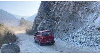 पन्ध्र दिनमै भत्कियो कालोपत्र सडक