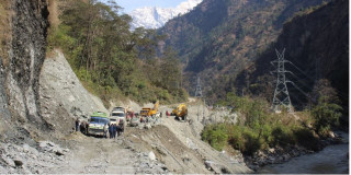 हिमाली जिल्ला मनाङको सडक छैन सहज