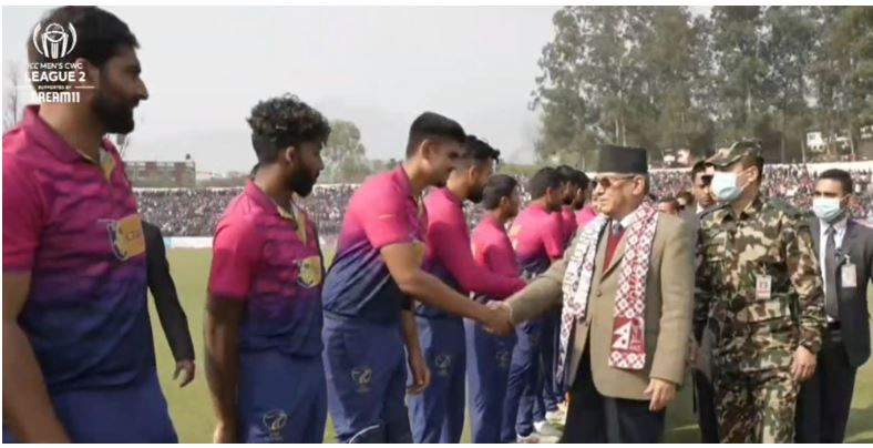 नेपाल र युएईबीचको खेल अवलोकन गर्न प्रधानमन्त्री प्रचण्ड मैदानमा