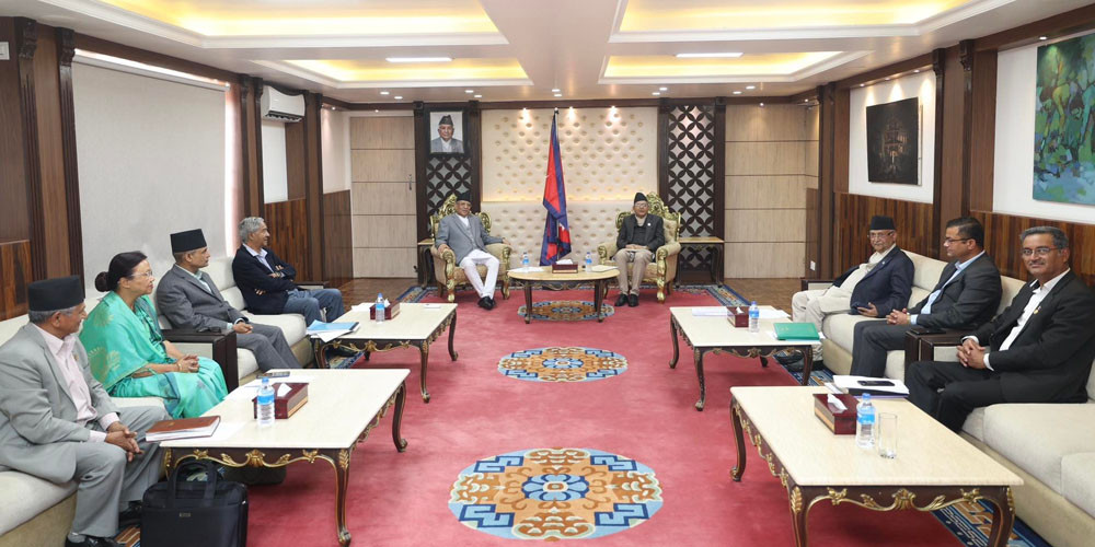 तीन शीर्षनेताको बैठक सभामुख निवासमा