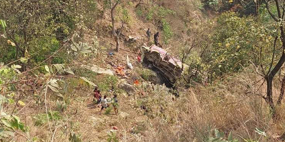 One dies, 38 receive injury in Palpa bus accident