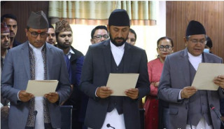 रवि लामिछाने र स्वर्णिम वाग्लेले लिए शपथ, उपेन्द्र यादव अनुपस्थित