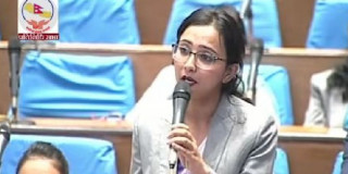 आरजु राणलाई तोसिमाको प्रश्न- भ्रष्टाचारमा लिङ्ग जोडिन्छ ?
