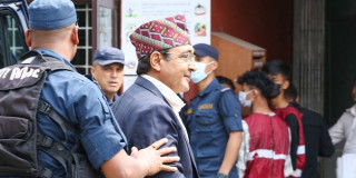 टोपबहादुरलाई लगियो सरकारी वकिलको कार्यालय