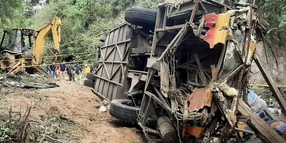 मेक्सिकोको ओक्साकामा बस दुर्घटना, २९ जनाको मृत्यु