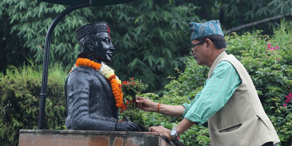 भानुकाे सम्झनामा बाइसधारामा कविता वाचन
