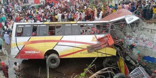 बंगलादेशमा सडक दुर्घटना : एक महिनामै ५६२ जनाको मृत्यु