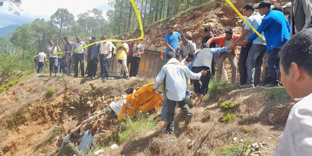 मलामी बोकेको ट्रयाक्टर दुर्घटना, एक जनाको मृत्यु