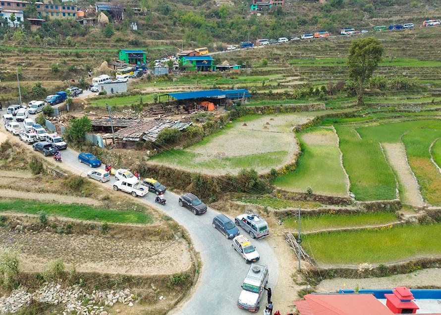 बागलुङको पञ्चकोटमा धार्मिक पर्यटकको घुइँचो
