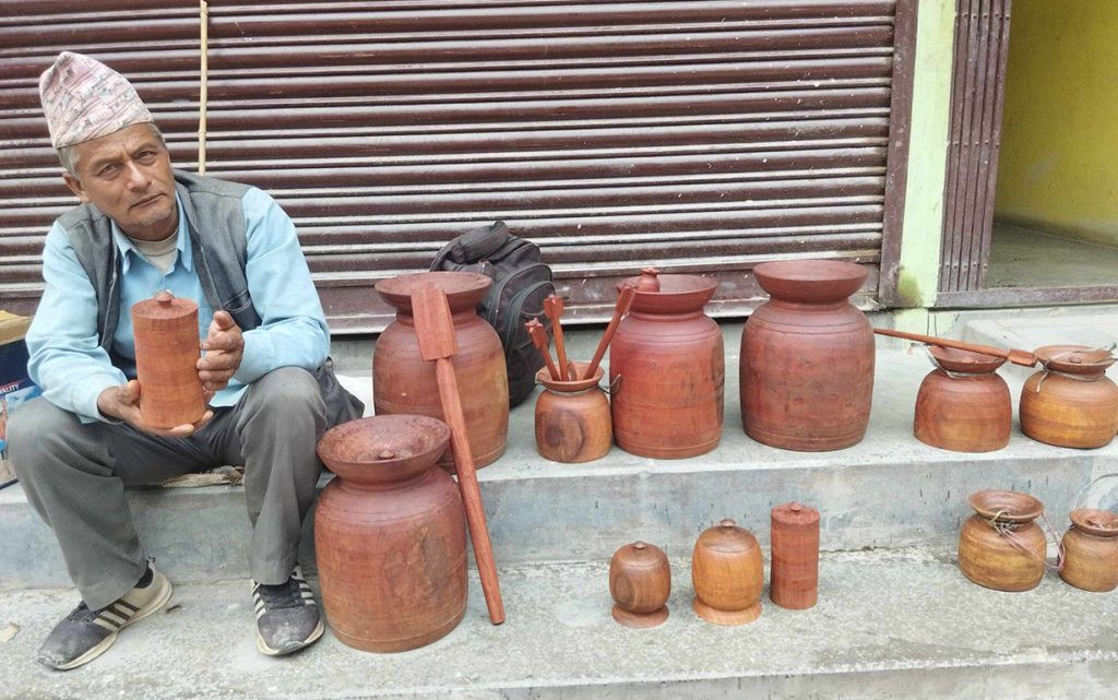 बिक्दैनन् काठका भाँडाकुँडा र सामग्री
