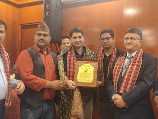 जन-जागृति युवा समाज कुवेतद्वारा पत्रकार नबराज पन्थी सम्मानित