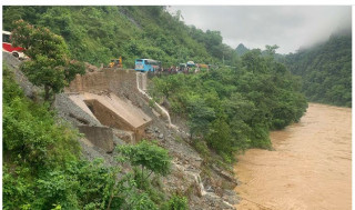 चितवन पहिरो दुर्घटनास्थलमा एकतर्फी सडक खुल्यो