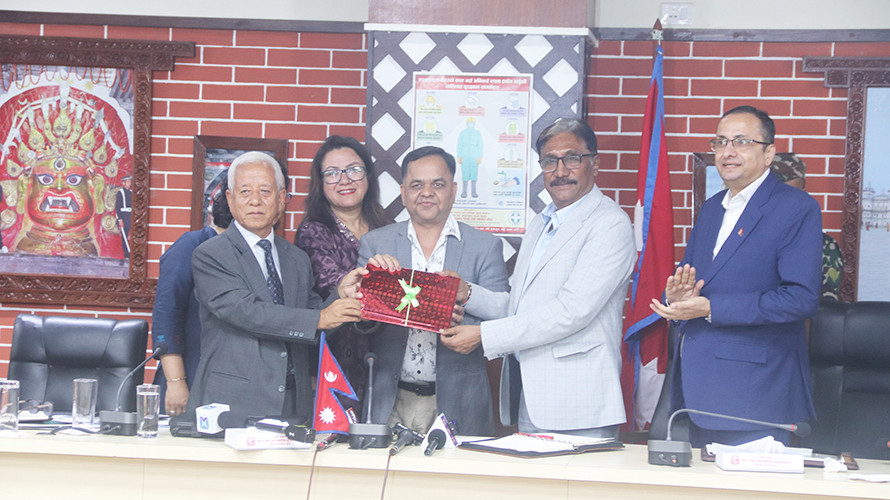 विदेशिने श्रमिकको सबै खर्च (शुल्क) रोजगारदातालाई तिराउन सिफारिस