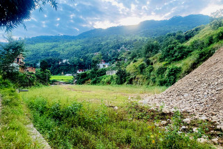 ओडारचौरमा २ वर्षदेखि खेलमैदान अलपत्र