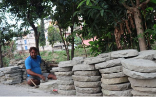 सिलौटो बेचेरै मासिक ४० हजार कमाइ