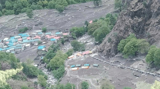 हुम्लामा बाढीले विद्यालयदेखि गोठ र भेडाबाख्रा पुरिए