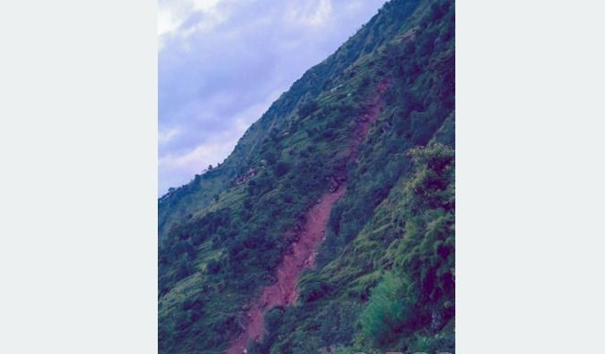 रोल्पा पहिरोमा परि मृत्यु हुनेको सङ्ख्या तीन पुग्यो, ९ जना अझै बेपत्ता